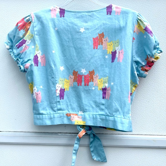 ModCloth X Collectif Cat Top Women L 10 Blue Multi Tie Button Front Puff Sleeves - Picture 9 of 13